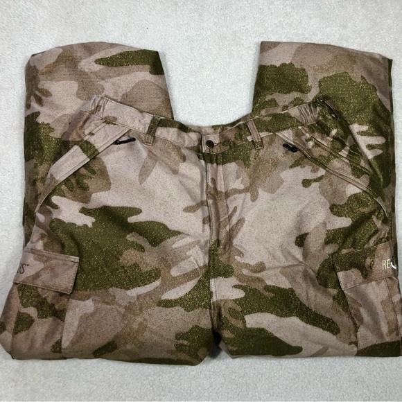 Cabela's Dry Plus Revolution Fleece Camo Pants - Picture 4 of 10